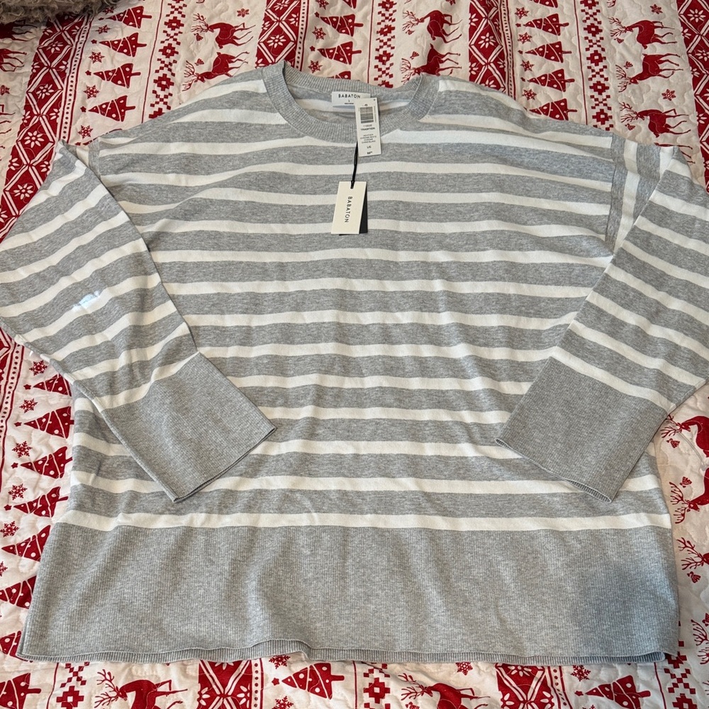 Babaton Heather Gray and White Sweater